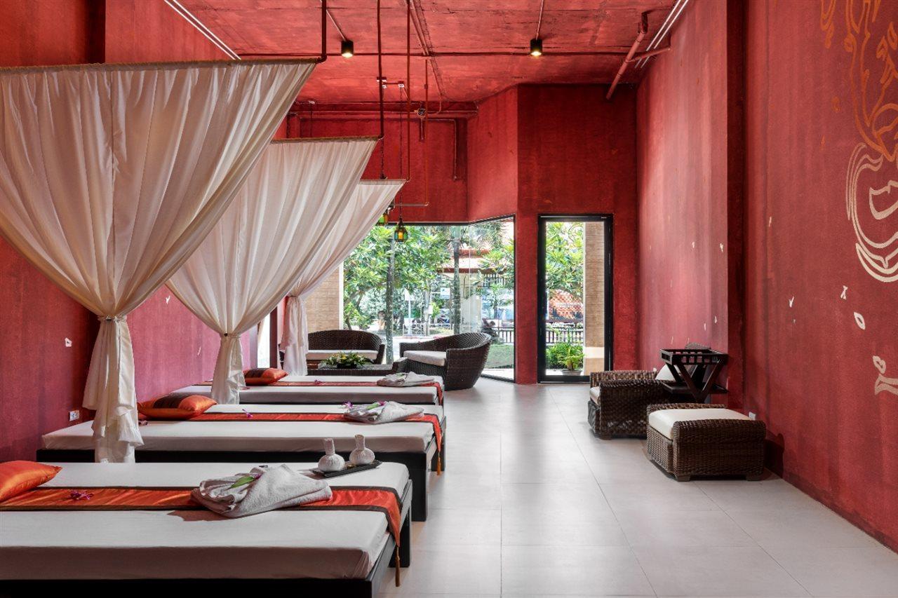 Patong Paragon Resort & Spa Sha Extra Plus Exterior foto Spa at the hotel