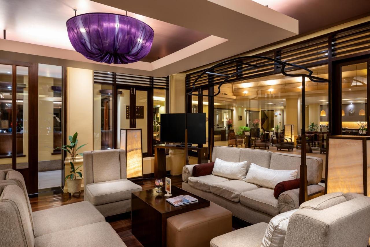 Patong Paragon Resort & Spa Sha Extra Plus Exterior foto The lobby of the hotel