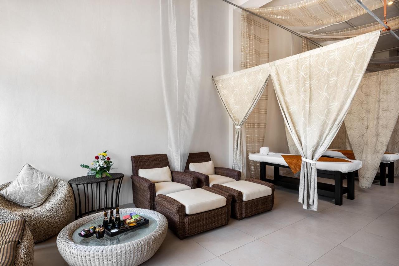 Patong Paragon Resort & Spa Sha Extra Plus Exterior foto A spa in Bangkok, Thailand